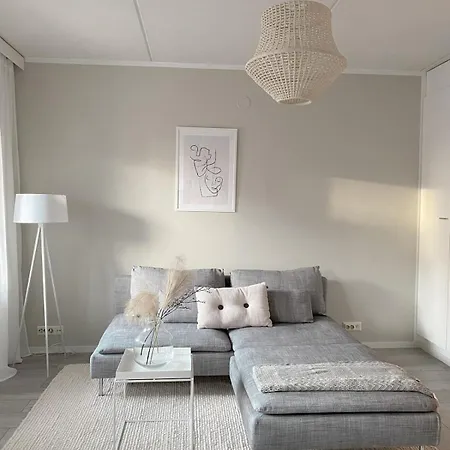 Stylish One-bedroom With Sauna Apartment *