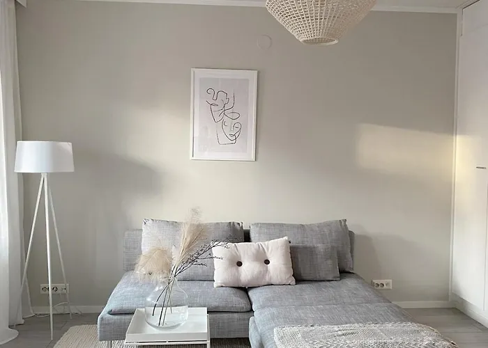 Stylish One-bedroom With Sauna شقة *